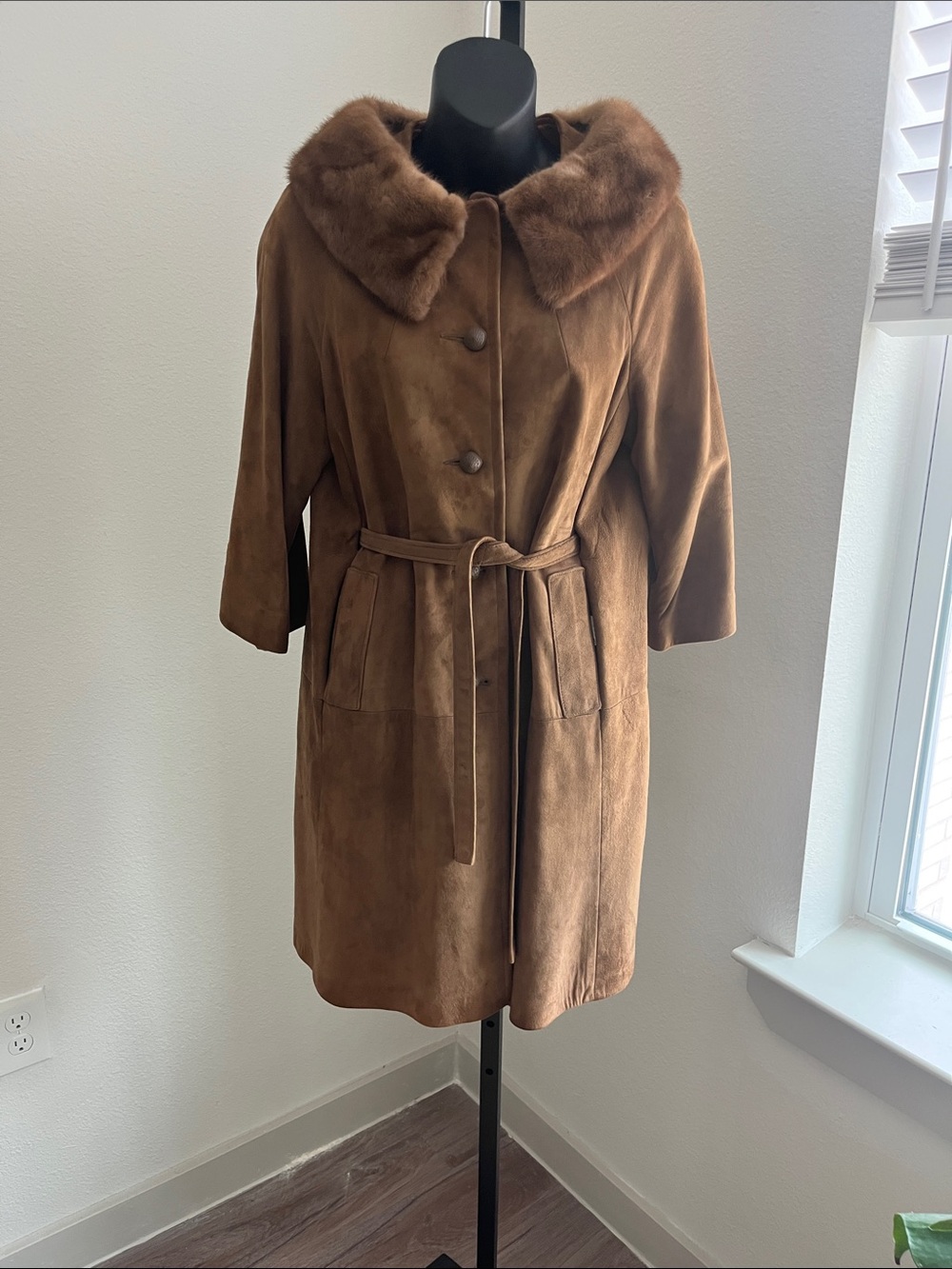 Vintage Brown Cognac Suede Belted Coat with Fur Collar. Preloved